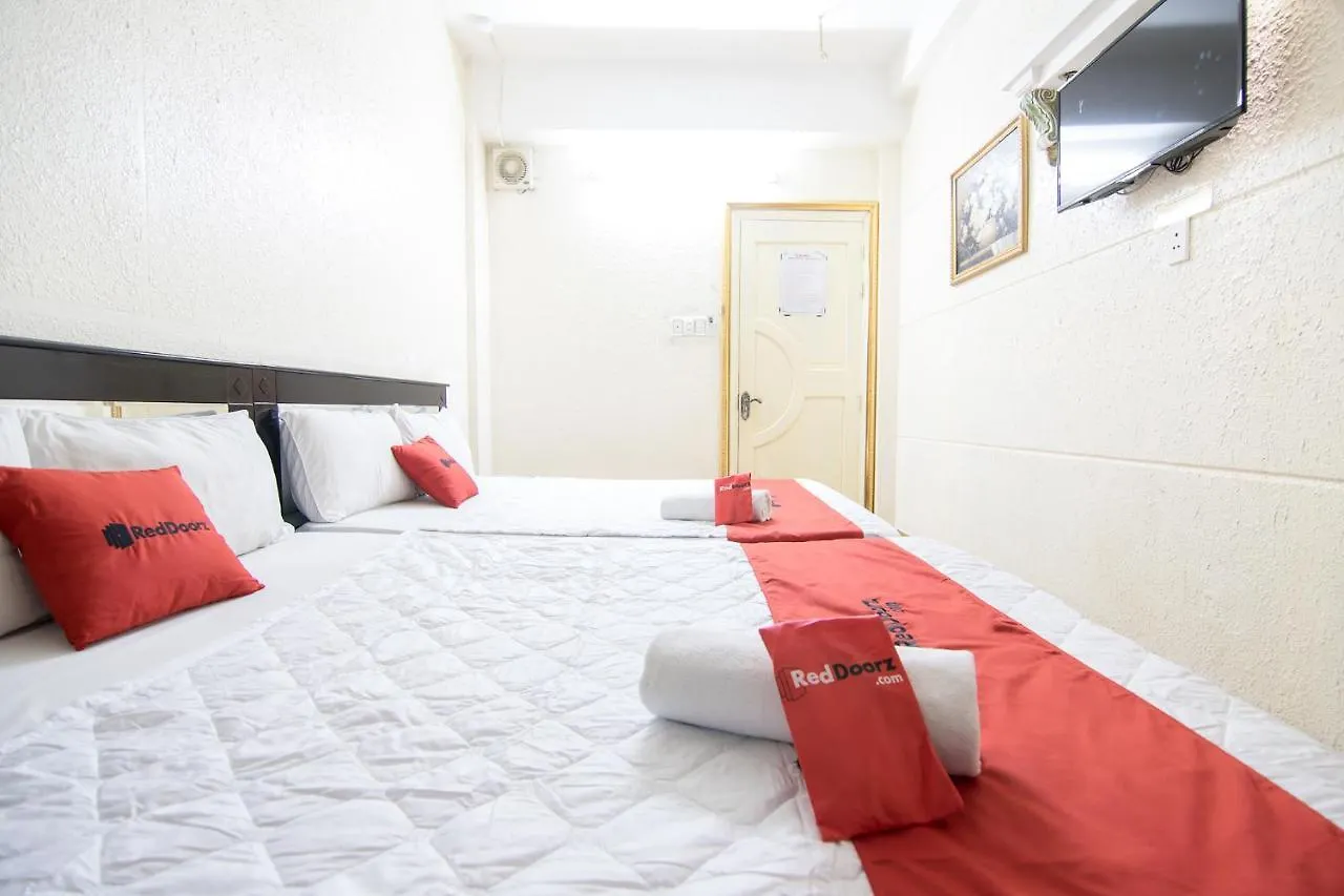Reddoorz Near Aeon Mall Tan Phu Ho Chi Minh City Hotel