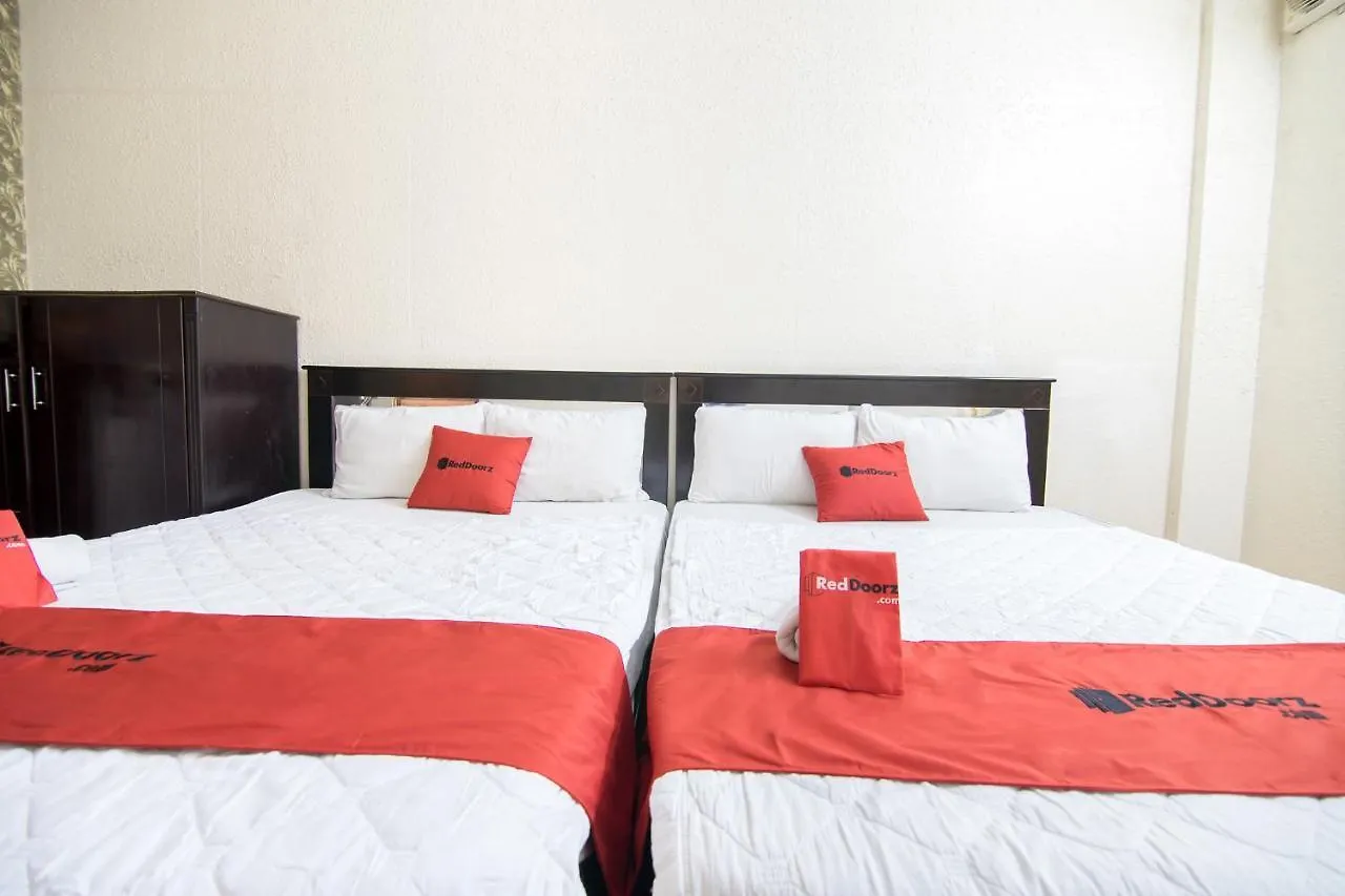Reddoorz Near Aeon Mall Tan Phu Ho Chi Minh City 2*,  Vietnam
