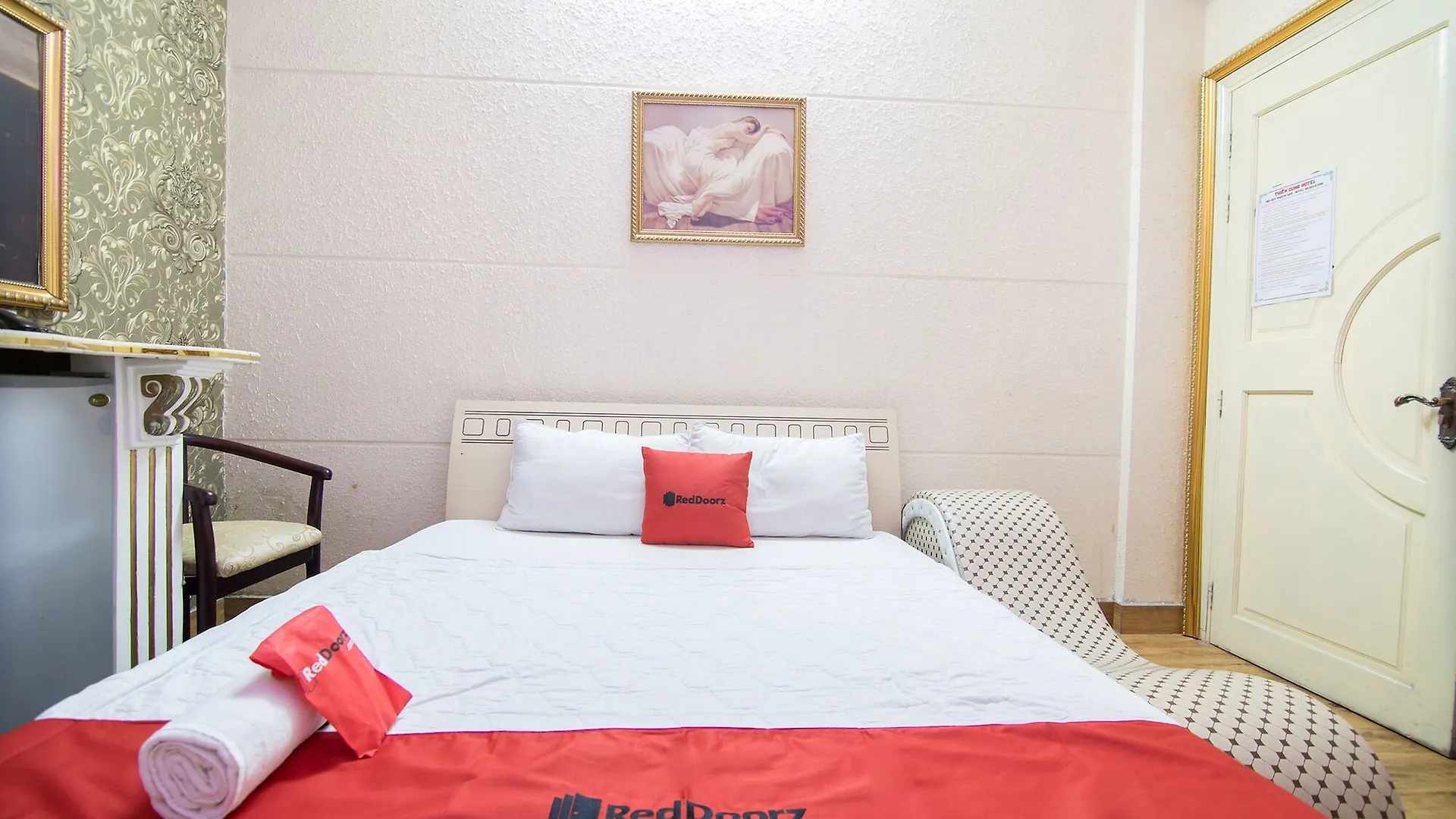 Reddoorz Near Aeon Mall Tan Phu Ho Chi Minh City Hotel